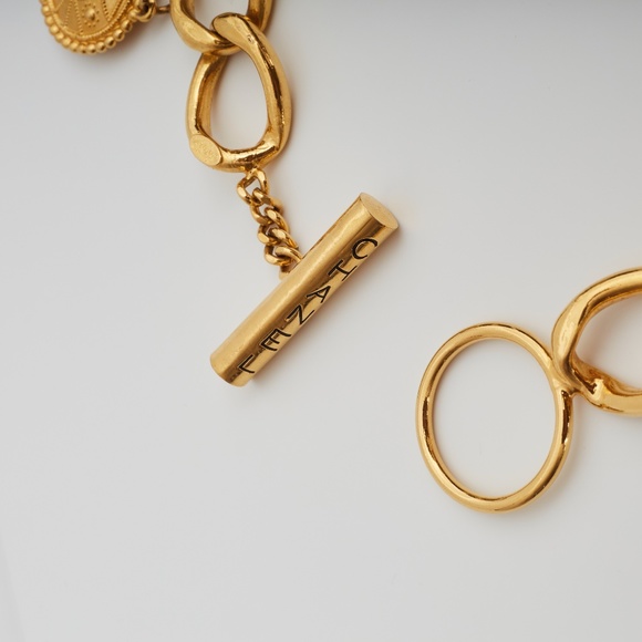 CHANEL LOGO COIN MEDALLION CHARM GOLD CHAIN NECKLACE BELT (1993) 26inch - Picture 12 of 16